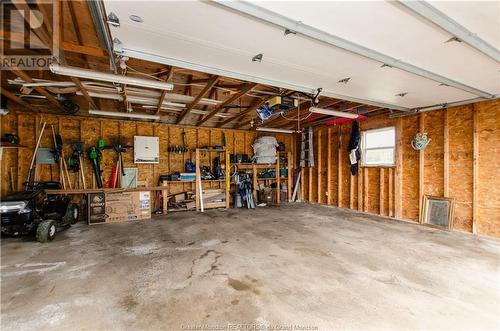 3294 Main St., Salisbury, NB - Indoor Photo Showing Garage