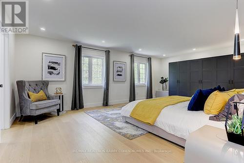 22 Skywood Drive, Richmond Hill, ON - Indoor Photo Showing Bedroom
