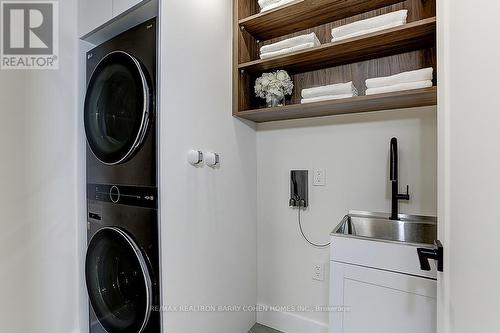 22 Skywood Drive, Richmond Hill, ON - Indoor Photo Showing Laundry Room