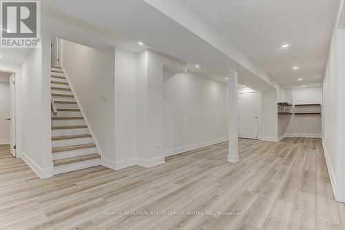 22 Skywood Drive, Richmond Hill, ON - Indoor Photo Showing Other Room
