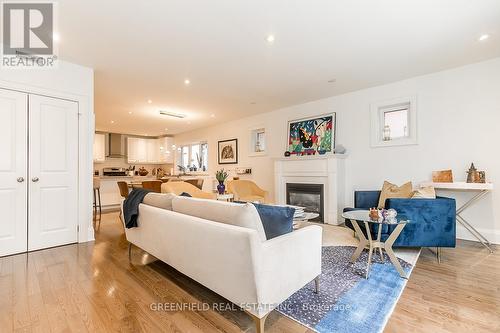 117 Chaplin Crescent, Toronto, ON - Indoor Photo Showing Living Room With Fireplace