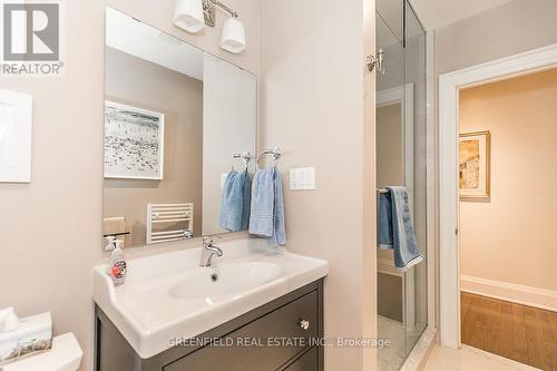 117 Chaplin Crescent, Toronto, ON - Indoor Photo Showing Bathroom