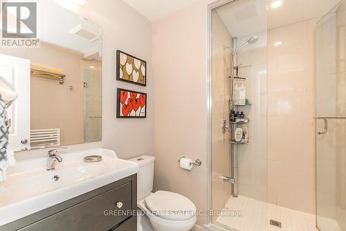117 Chaplin Crescent, Toronto, ON - Indoor Photo Showing Bathroom