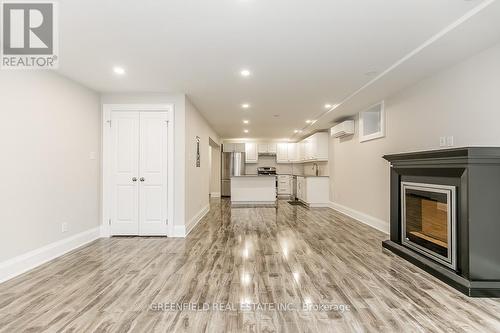 117 Chaplin Crescent, Toronto, ON - Indoor Photo Showing Other Room