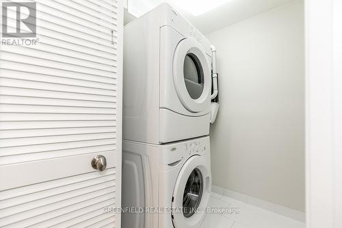 117 Chaplin Crescent, Toronto, ON - Indoor Photo Showing Laundry Room