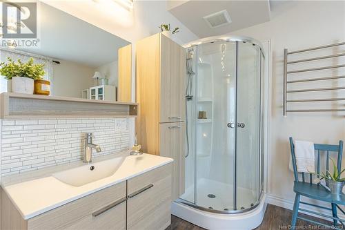 1635 Riverside Drive, Bathurst, NB - Indoor Photo Showing Bathroom
