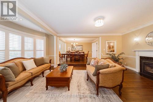 6 Bernadotte Drive, Markham, ON - Indoor Photo Showing Dining Room