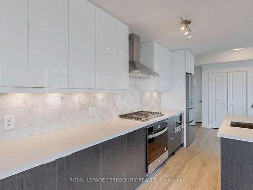 419-11782 Ninth Line, Whitchurch-Stouffville, ON - Indoor Photo Showing Kitchen With Upgraded Kitchen