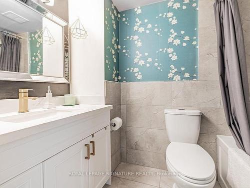 505-60 Pavane Linkway, Toronto, ON - Indoor Photo Showing Bathroom