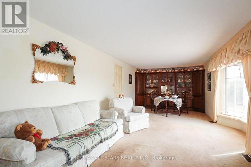 80 Crosswind Road, Kawartha Lakes, ON - Indoor Photo Showing Living Room
