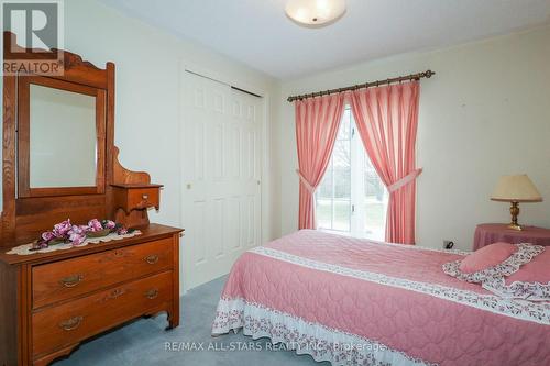 80 Crosswind Road, Kawartha Lakes, ON - Indoor Photo Showing Bedroom
