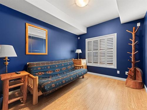 505-250 Marina Way, Penticton, BC - Indoor Photo Showing Bedroom