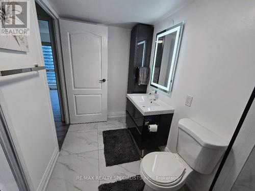 1807 - 10 Yonge Street, Toronto, ON - Indoor Photo Showing Bathroom