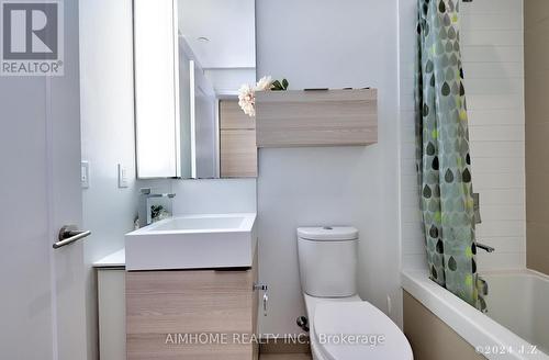 1112 - 88 Scott Street, Toronto, ON - Indoor Photo Showing Bathroom