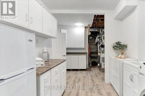35 Reid Crescent, Collingwood, ON - Indoor Photo Showing Kitchen