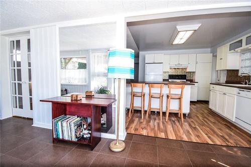 2789 Lakeshore Road, Dunnville, ON - Indoor Photo Showing Kitchen