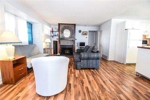 2789 Lakeshore Road, Dunnville, ON - Indoor Photo Showing Other Room With Fireplace