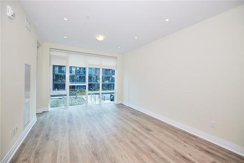 16 Concord Place|Unit #243, Grimsby, ON - Indoor Photo Showing Other Room