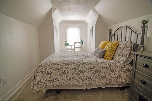 Unit 1 - 2nd floor bedroom and sitting area - 80 East 35Th Street, Hamilton, ON - Indoor Photo Showing Bedroom