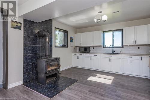 6641 Hwy 534, Restoule, ON - Indoor Photo Showing Kitchen