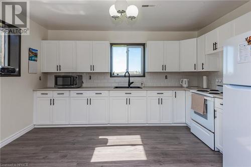 6641 Hwy 534, Restoule, ON - Indoor Photo Showing Kitchen