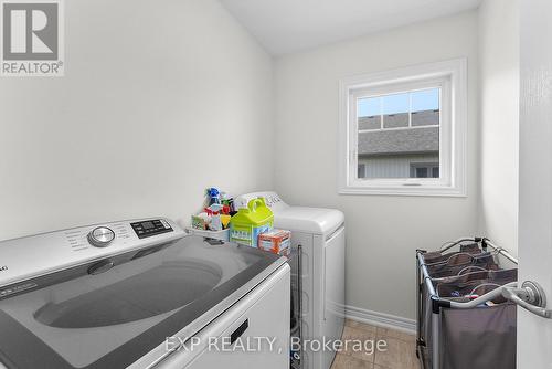 17 Severino Circle, West Lincoln, ON - Indoor Photo Showing Laundry Room
