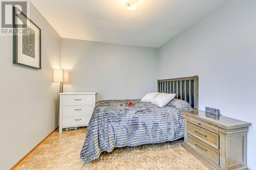 145 Millen Road, Hamilton (Stoney Creek), ON - Indoor Photo Showing Bedroom