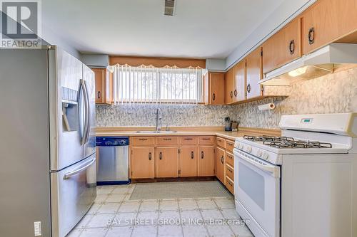 145 Millen Road, Hamilton, ON - Indoor Photo Showing Kitchen