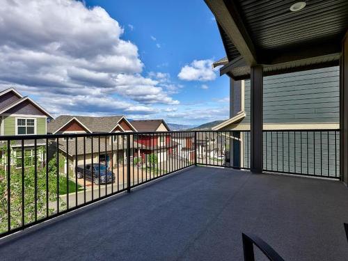 31-460 Azure Place, Kamloops, BC - Outdoor With Exterior