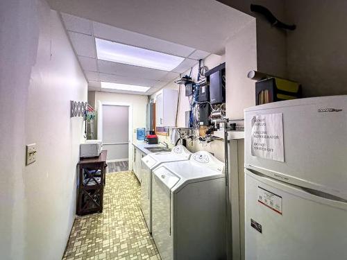694 Seymour Street, Kamloops, BC - Indoor Photo Showing Laundry Room