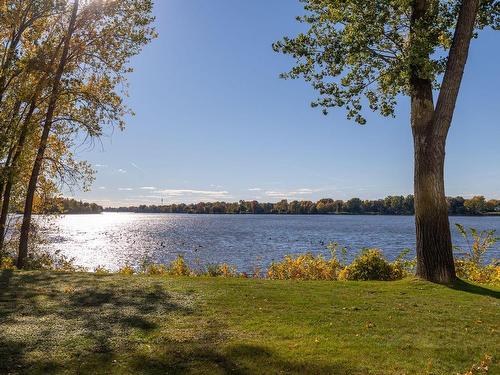 Waterfront - 609-160 Ch. De La Rive-Boisée, Montréal (Pierrefonds-Roxboro), QC - Outdoor With Body Of Water With View