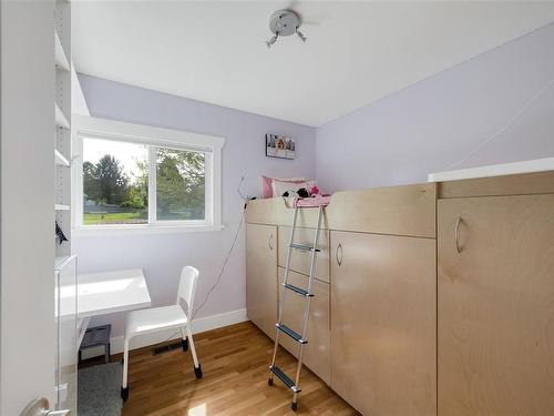 1756-1764 Monteith St, Oak Bay, BC - Indoor