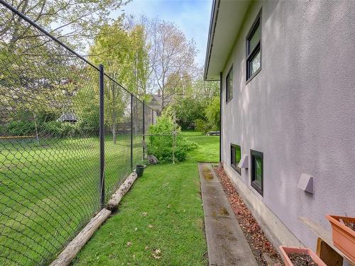 1756-1764 Monteith St, Oak Bay, BC - Outdoor