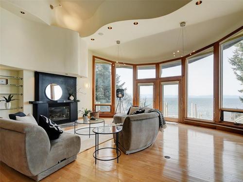 2588 Seaside Dr, Sooke, BC - Indoor Photo Showing Living Room With Fireplace
