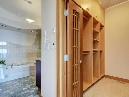 2588 Seaside Dr, Sooke, BC - Indoor Photo Showing Other Room