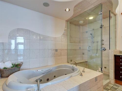 2588 Seaside Dr, Sooke, BC - Indoor Photo Showing Bathroom