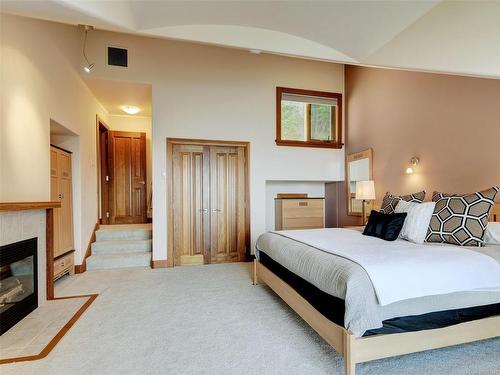 2588 Seaside Dr, Sooke, BC - Indoor Photo Showing Bedroom