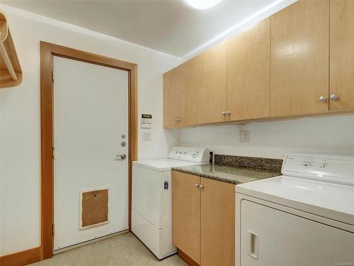 2588 Seaside Dr, Sooke, BC - Indoor Photo Showing Laundry Room