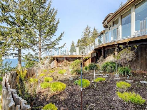 2588 Seaside Dr, Sooke, BC - Outdoor