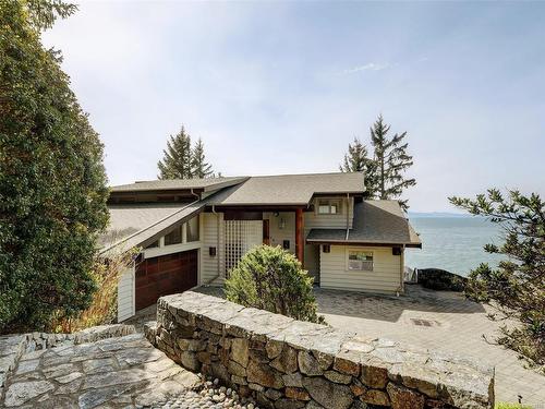 2588 Seaside Dr, Sooke, BC - Outdoor