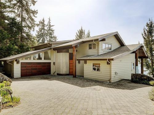 2588 Seaside Dr, Sooke, BC - Outdoor