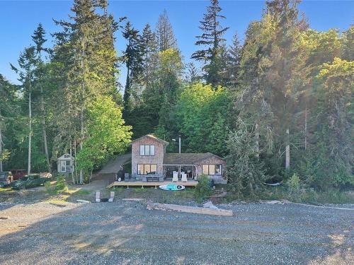 6641 Island Hwy West, Bowser, BC - Outdoor