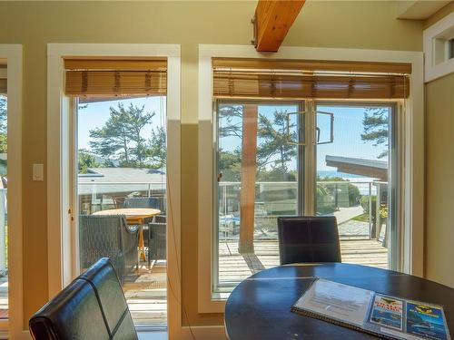 33-1431 Pacific Rim Hwy, Tofino, BC - Indoor