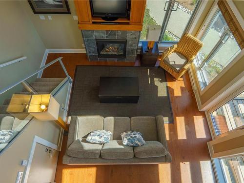 33-1431 Pacific Rim Hwy, Tofino, BC - Indoor With Fireplace