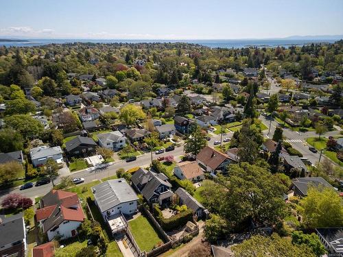 922 Lawndale Ave, Victoria, BC - Outdoor With View