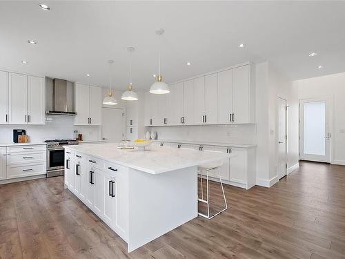 814 Albatross Pl, Langford, BC - Indoor Photo Showing Kitchen With Upgraded Kitchen