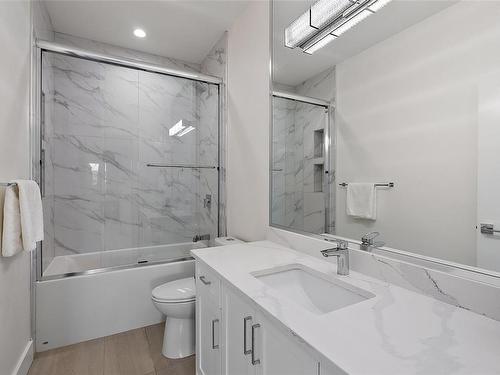 814 Albatross Pl, Langford, BC - Indoor Photo Showing Bathroom