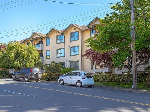 305-7 Gorge Rd West, Saanich, BC - Outdoor With Facade