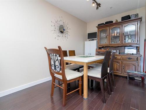 305-7 Gorge Rd West, Saanich, BC - Indoor Photo Showing Dining Room
