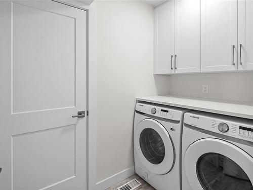 3460 Myles Mansell Rd, Langford, BC - Indoor Photo Showing Laundry Room